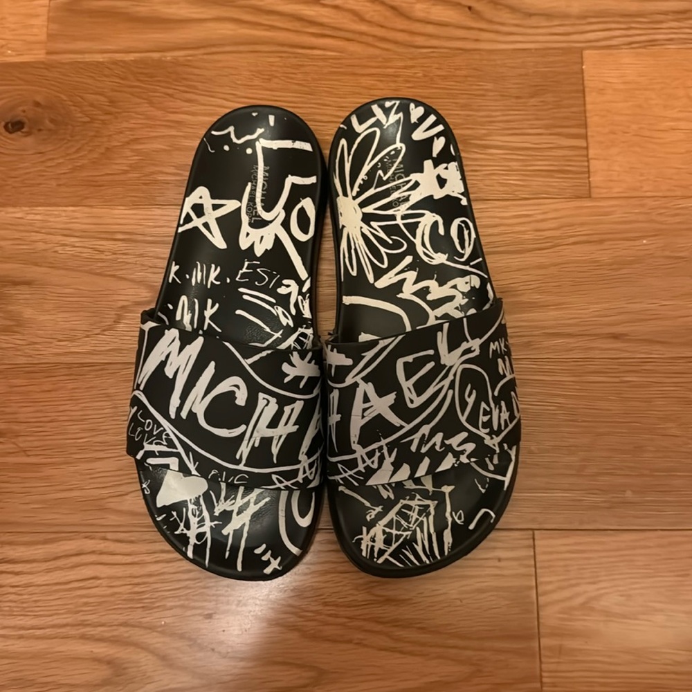Michael Kors limited edition graffiti Eva Slides